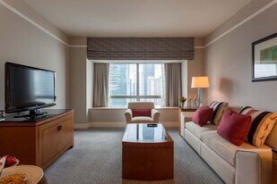 1441 Brickell Ave in Miami, FL - Building Photo