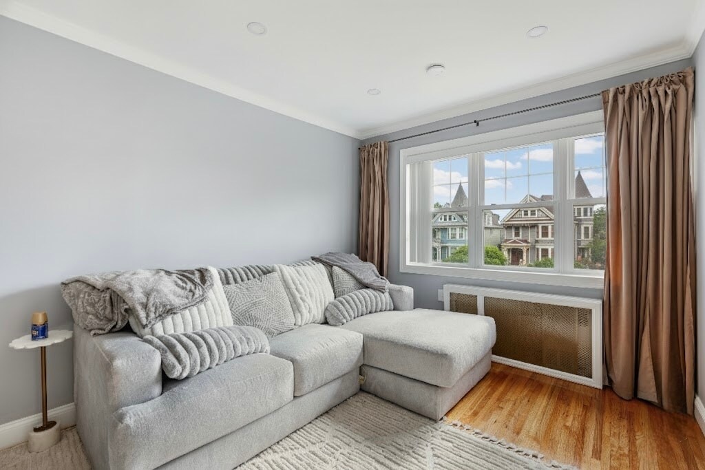 6312 Beach Channel Dr, Unit Arverne Oasis - Top Floor in Arverne, NY - Foto de edificio