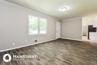 1277 Scenic Way SW in Lilburn, GA - Building Photo - Building Photo