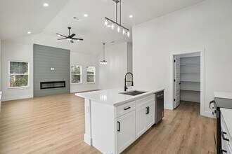 1626 Stoneman St in Dallas, TX - Building Photo - Building Photo