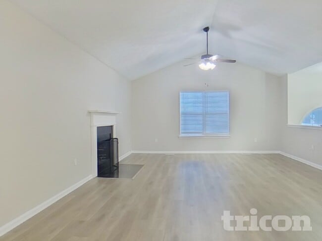 2211 Ashton Dr in Villa Rica, GA - Foto de edificio - Building Photo