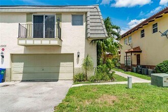 2966 NW 89th Terrace in Coral Springs, FL - Building Photo - Building Photo