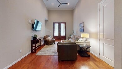 1114 Ruea St in Grand Prairie, TX - Building Photo - Building Photo