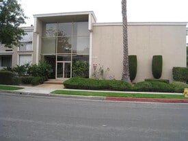 6601 Springpark Ave, Unit 16 in Los Angeles, CA - Building Photo