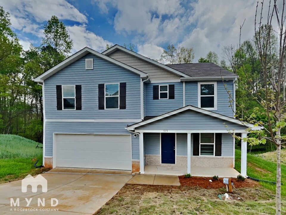 515 Aberdeen St NW in Conover, NC - Building Photo