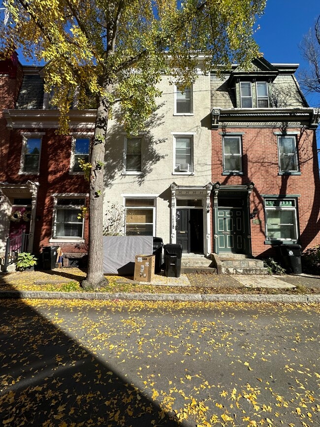1603 Penn St, Unit 3