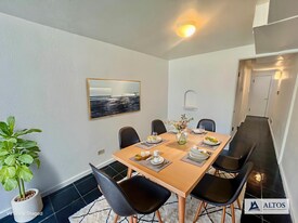 1567 1/2 Tamarac St in Denver, CO - Building Photo