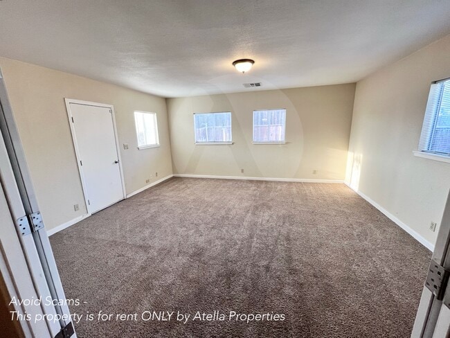 248 E D St in Lemoore, CA - Building Photo - Building Photo