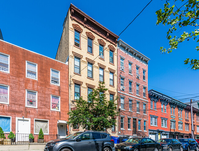 118 Jefferson St in Hoboken, NJ - Building Photo - Building Photo