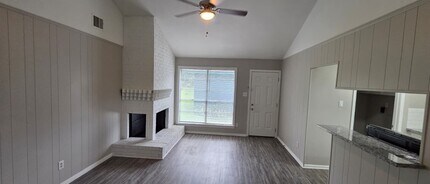 11122 Thackery Ln in Houston, TX - Building Photo - Building Photo