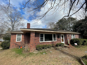 849 Prosperity Dr in Swainsboro, GA - Foto de edificio - Building Photo