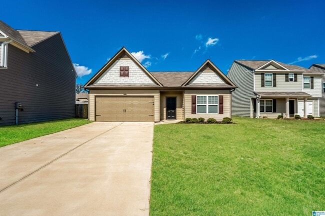 property at 355 Farmhouse Ln N