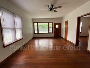 310 E Washington St in O'Fallon, IL - Building Photo - Building Photo