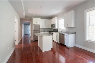 33 Covington St in Boston, MA - Building Photo