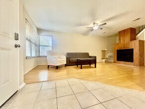 2711 Grants Lake Blvd in Sugar Land, TX - Building Photo - Building Photo