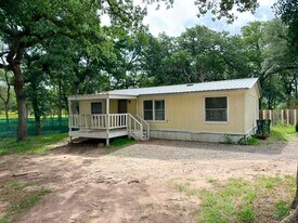 8607 Burleson Manor Rd in Manor, TX - Building Photo