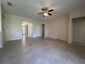 13521 Old Dock Rd in Orlando, FL - Foto de edificio - Building Photo