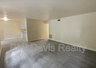 1800 Park Ave in Orange Park, FL - Foto de edificio - Building Photo