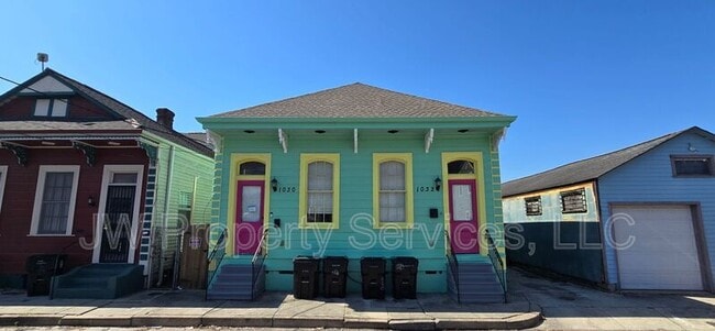 property at 1030-1032 Piety
