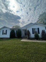 1335 Salem Cir in Bowling Green, KY - Building Photo