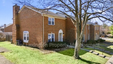 1298 Gray Hawk Rd in Lexington, KY - Building Photo - Building Photo