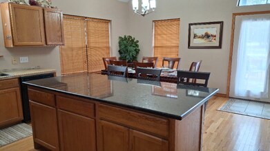 1015 Twisted Oak Ct in Canyon Lake, TX - Building Photo - Building Photo