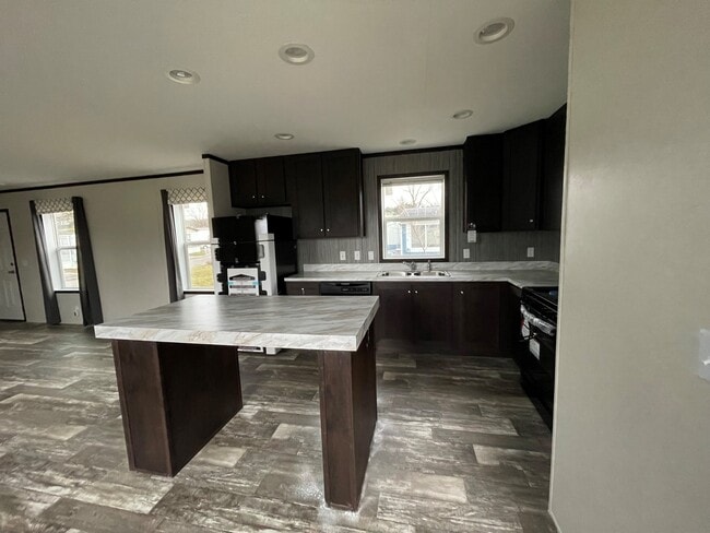 property at 39 Sparrow Hill Dr