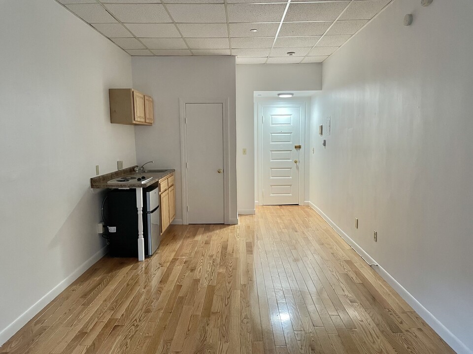 854 Beacon St, Unit 2 in Boston, MA - Building Photo