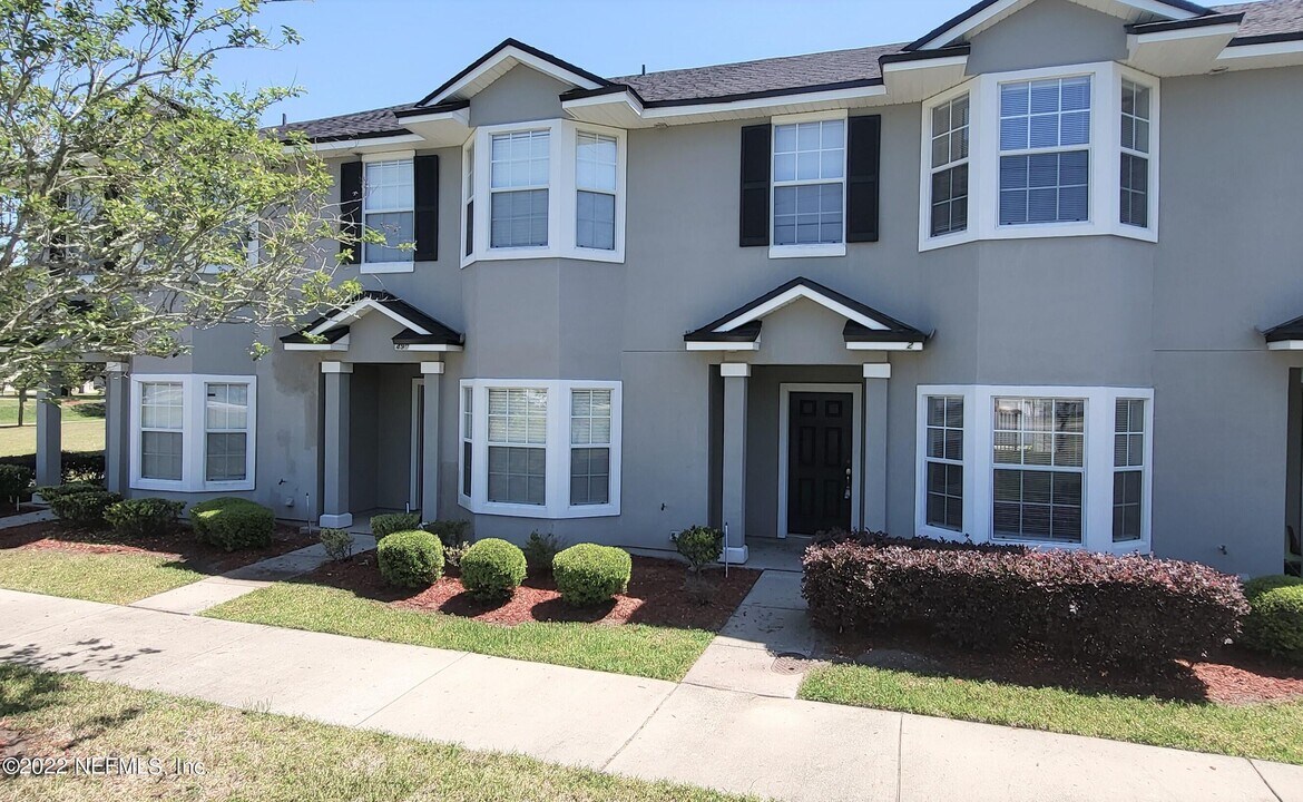 640 Wishing Wy in Orange Park, FL - Building Photo
