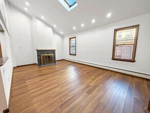 230 Court St in Hoboken, NJ - Building Photo - Building Photo