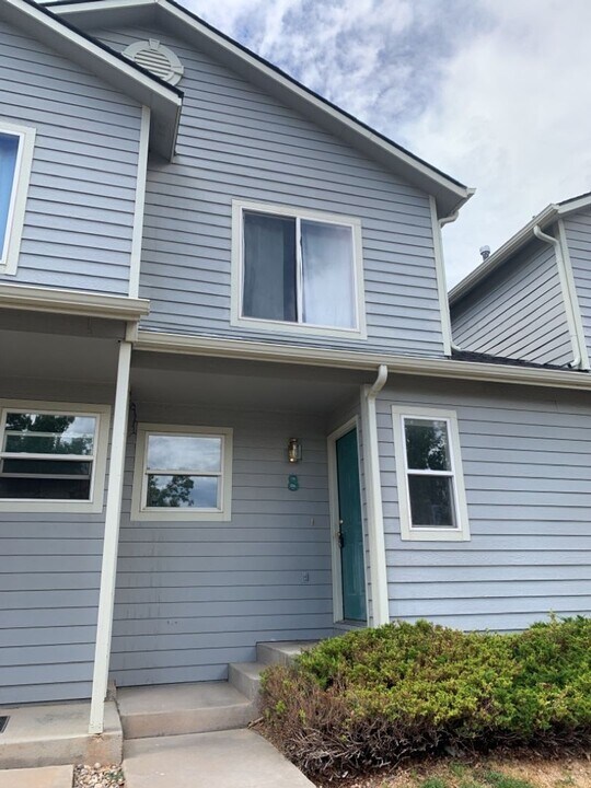 2950 Neil Dr in Fort Collins, CO - Building Photo