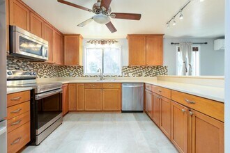 91-1048-1048 Panapanapuhi St in Ewa Beach, HI - Building Photo - Building Photo