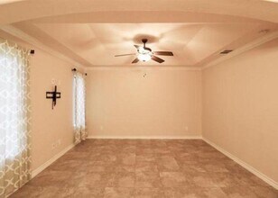 420 Sabal Loop in Laredo, TX - Building Photo - Building Photo