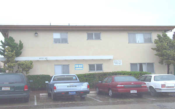 4533-4539 51st St in San Diego, CA - Foto de edificio - Building Photo