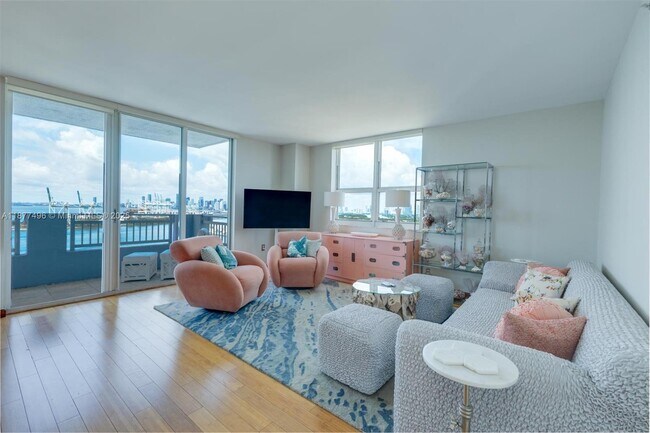 90 Alton Rd in Miami Beach, FL - Building Photo - Building Photo