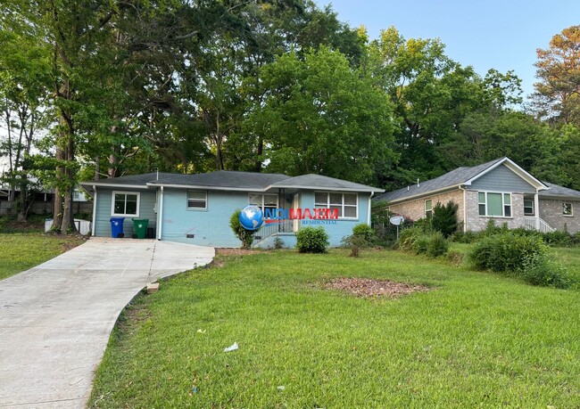 property at 2334 Marion Cir