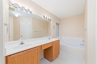 3315 Candlepine Dr in Spring, TX - Building Photo - Building Photo