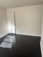 1725 Remington Rd, Unit Apartment #1 in Rockford, IL - Building Photo - Building Photo