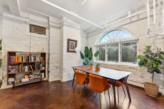 710 Summit Ave in St. Paul, MN - Building Photo - Building Photo