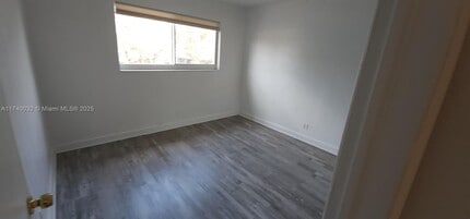 3061 NE 49th St in Fort Lauderdale, FL - Building Photo - Building Photo