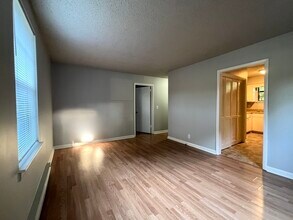 212 Ewing Dr in Nashville, TN - Building Photo - Building Photo