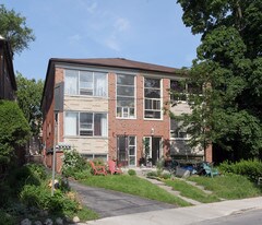 301-303 Humberside Ave in Toronto, ON - Building Photo