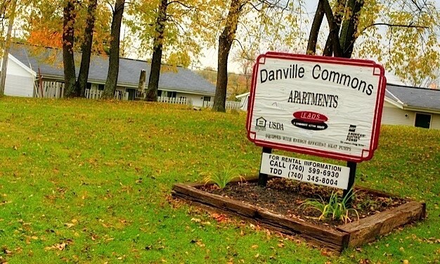 Danville Commons in Danville, OH - Foto de edificio