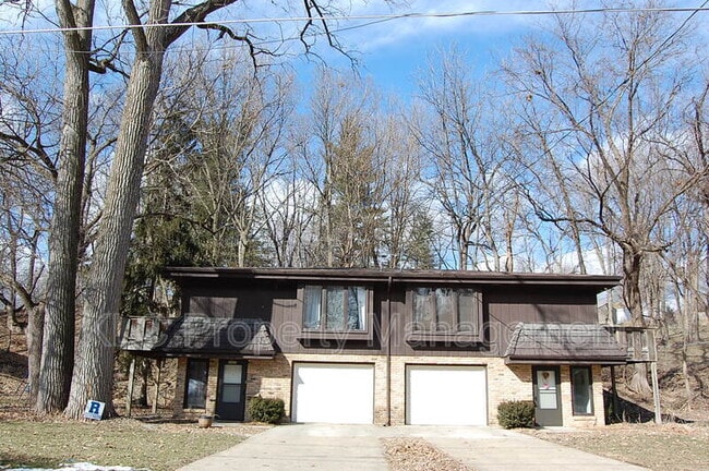 property at 3805 Maquoketa Dr