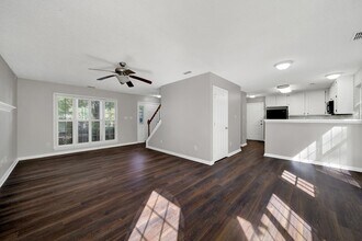 5517 Brook Falls Ct in Charlotte, NC - Building Photo - Building Photo