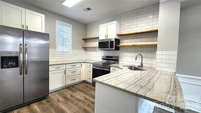 144 Marketplace Ave in Mooresville, NC - Building Photo - Building Photo