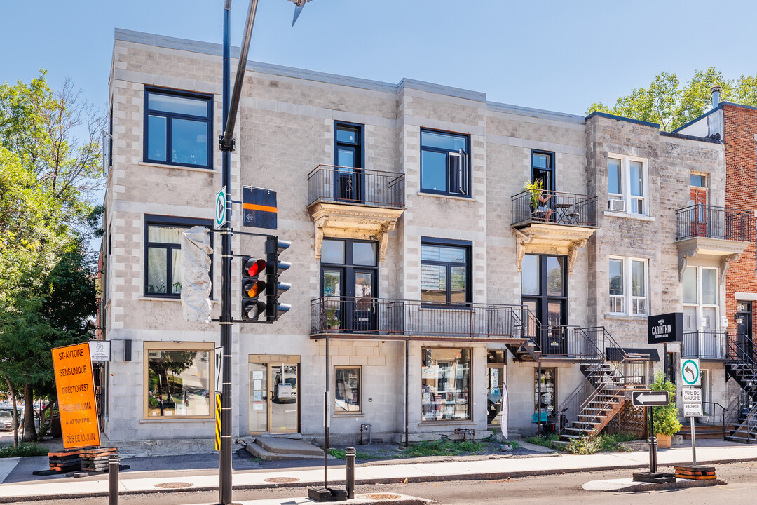 3400 Saint-Antoine Rue O in Montréal, QC - Building Photo