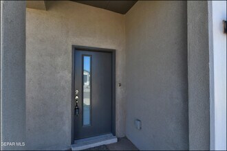 552 Logwood Ave in Canutillo, TX - Building Photo - Building Photo