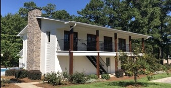 Carriage Place in Columbia, SC - Building Photo