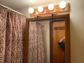 206 Hanshaw Rd, Unit Apartment in Ithaca, NY - Foto de edificio - Building Photo
